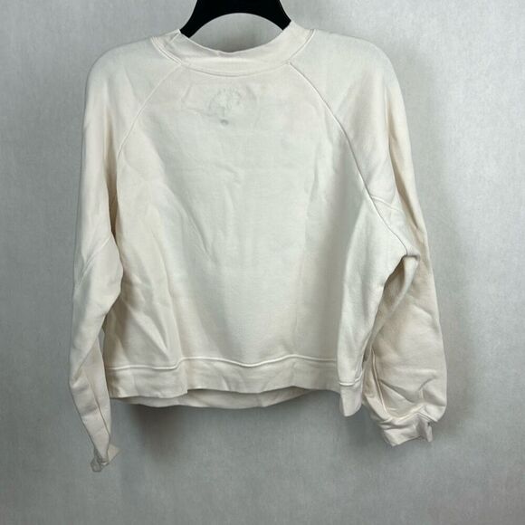 Ramble & Company Sweatshirt Sz Large We Rise By Lifting Others Cream Blue Crewne - Picture 4 of 6